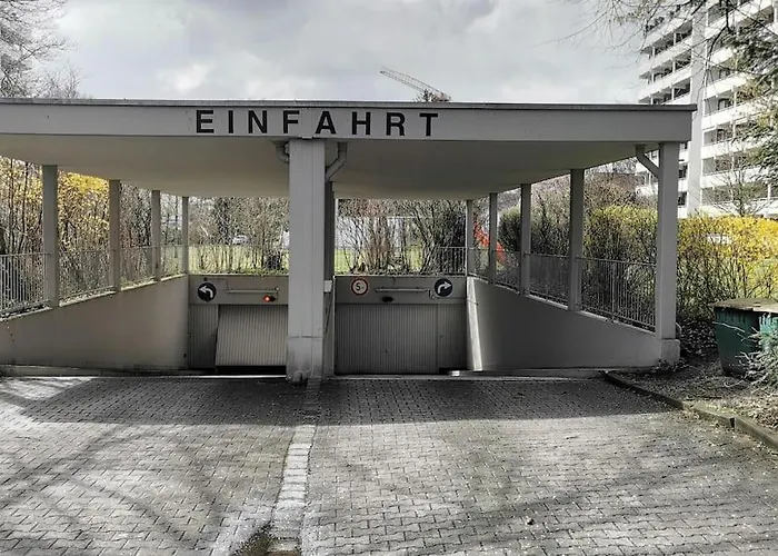 Apartment Mit Balkon Und Privatparkplatz