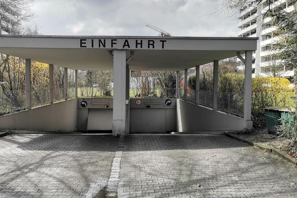 Apartment Mit Balkon Und Privatparkplatz
